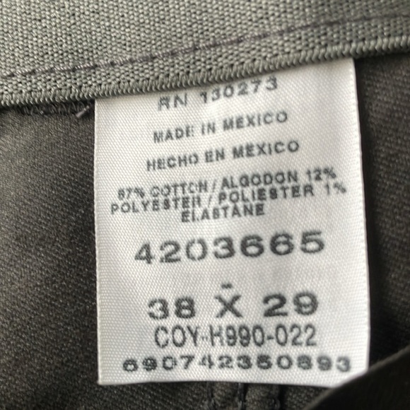 Lee Custom Fit Relaxed Fit Flat Front Pant - Picture 7 of 9